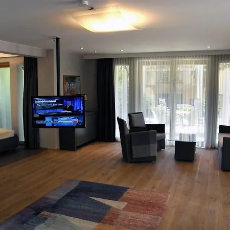 Residenz Am Treppchen Aparthotel Cologne