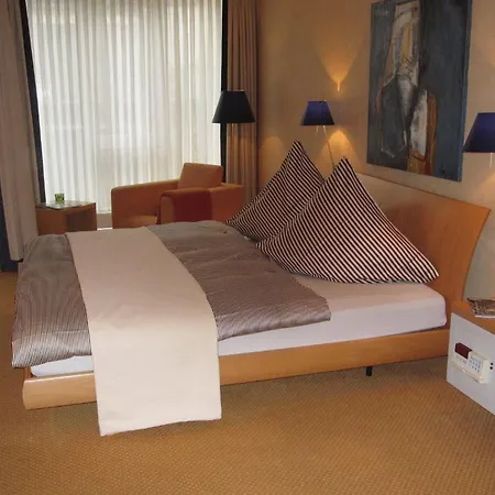 Residenz Am Treppchen 3* Kolín nad Rýnem